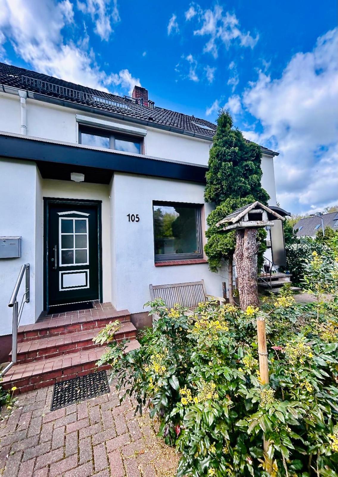 Feelslikehome - Reihenhaus Zwischen Hamburg Und Heide Mit Garten&Garage Neu Wulmstorf Extérieur photo